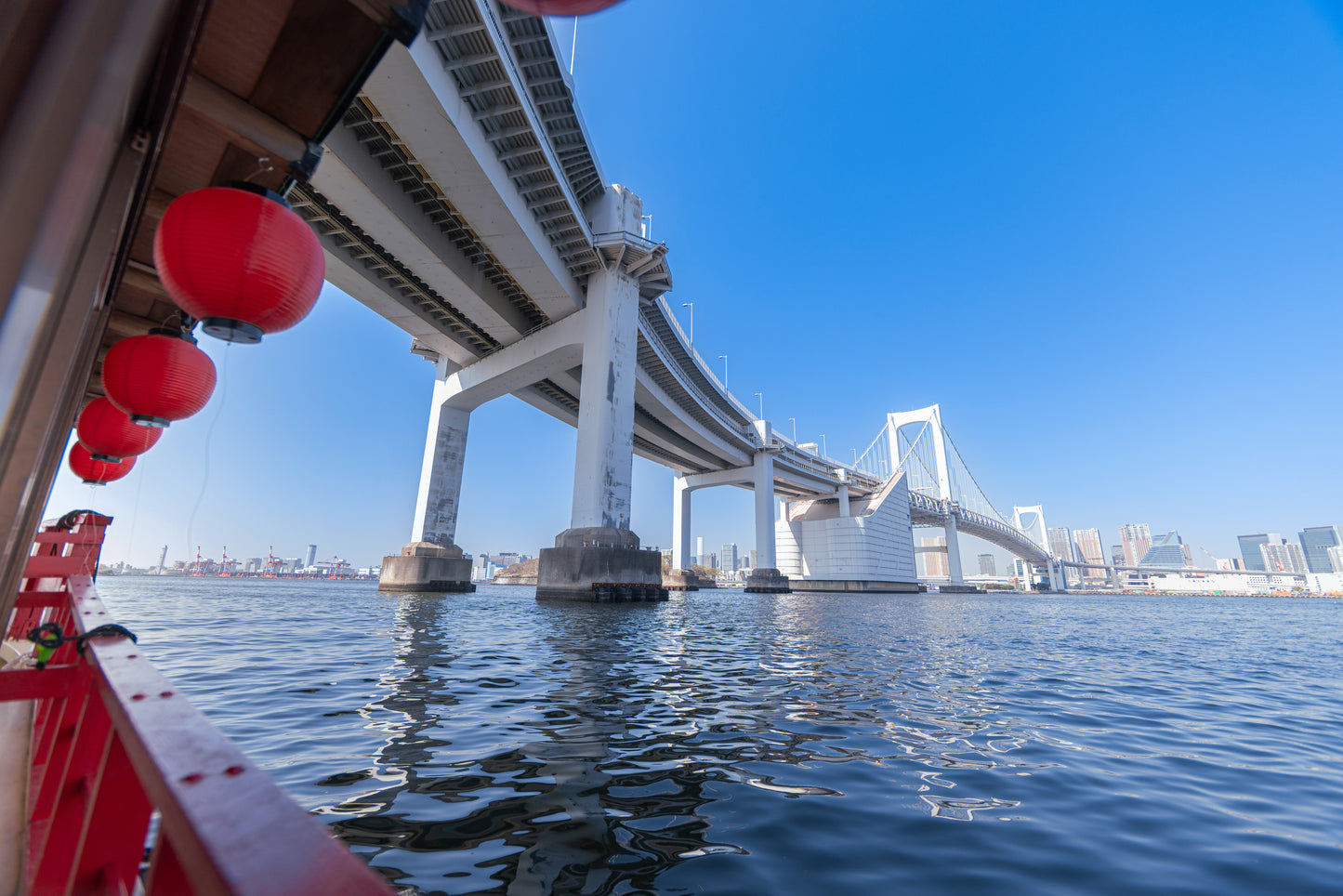 东京湾クルーズ|特色屋形船(日式パフォーマンス&ランドマーク観光&無料ドリンク付き)